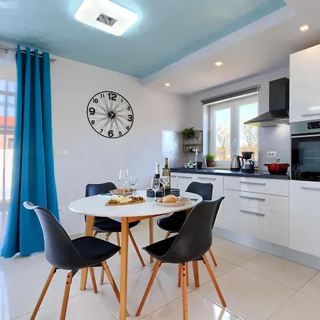 Fenix By Interhome 度假居 Žminj