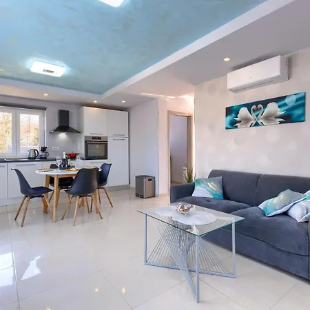 Fenix By Interhome Holiday home Zminj